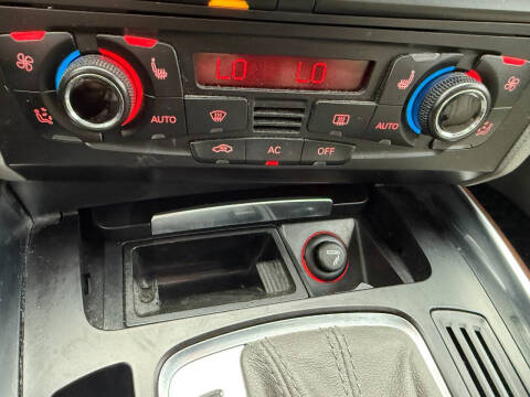 2012 Audi Q5 2.0T quattro Premium Plus