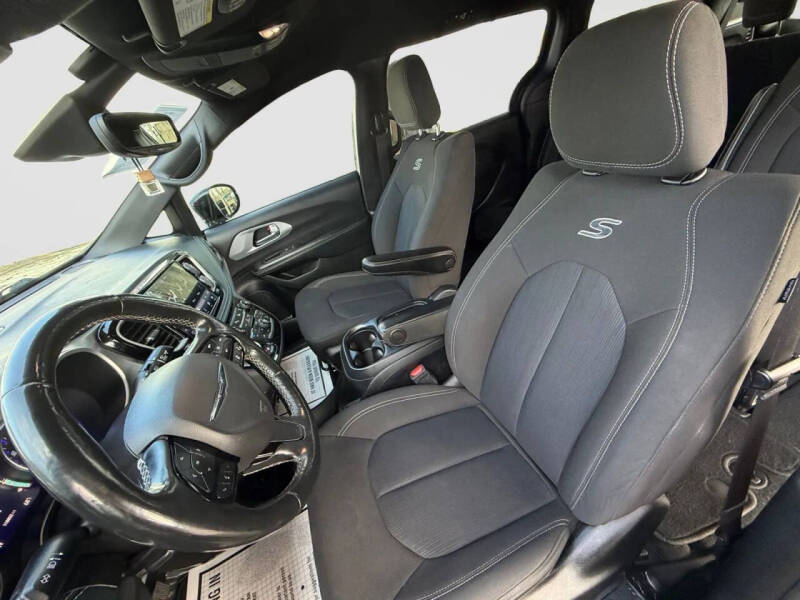 2021 Chrysler Pacifica Touring