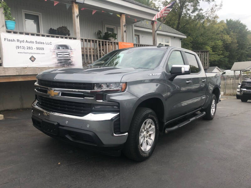 2019 Chevrolet Silverado 1500 for sale at Flash Ryd Auto Sales in Kansas City KS