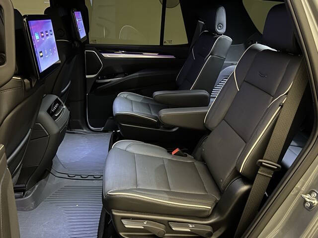 2025 Cadillac Escalade Sport