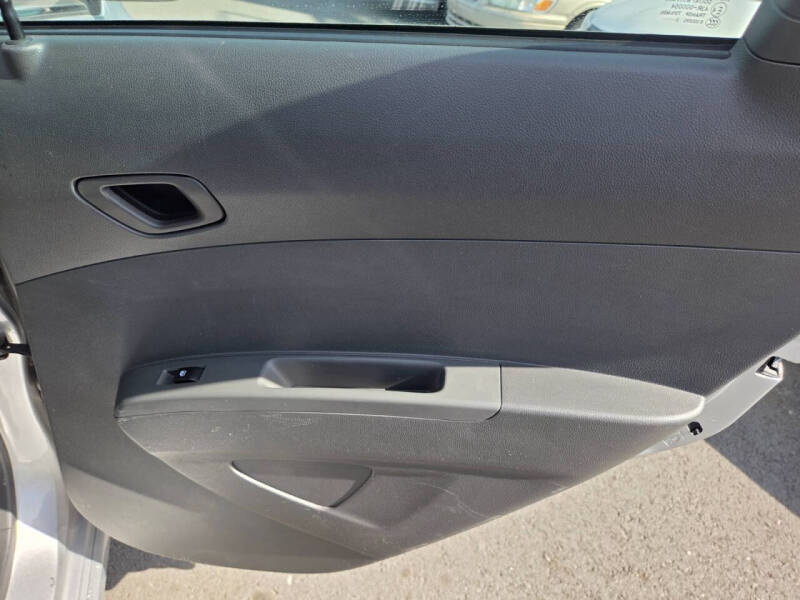 2013 Chevrolet Spark 2LT Auto