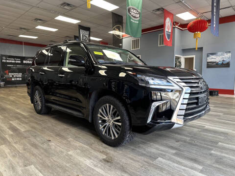2018 Lexus LX 570 Two-Row
