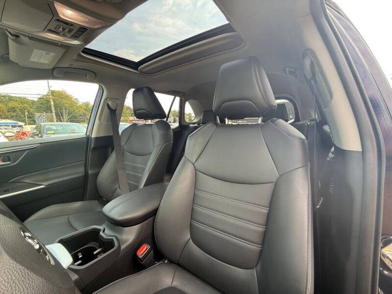 2024 Toyota RAV4 Hybrid XLE Premium