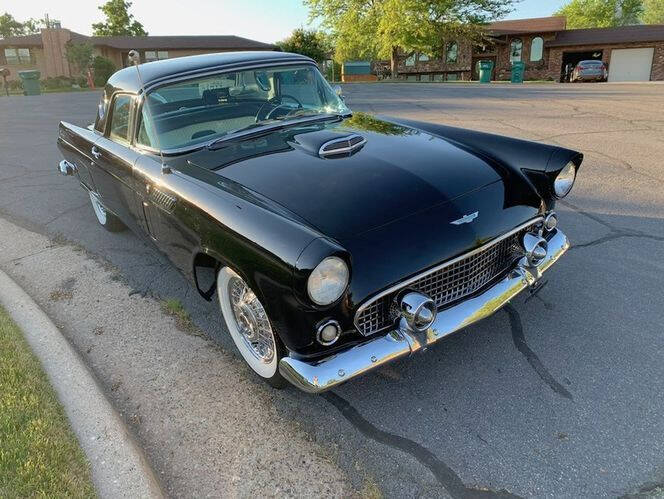 1956 Ford Thunderbird