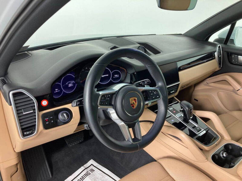 2023 Porsche Cayenne