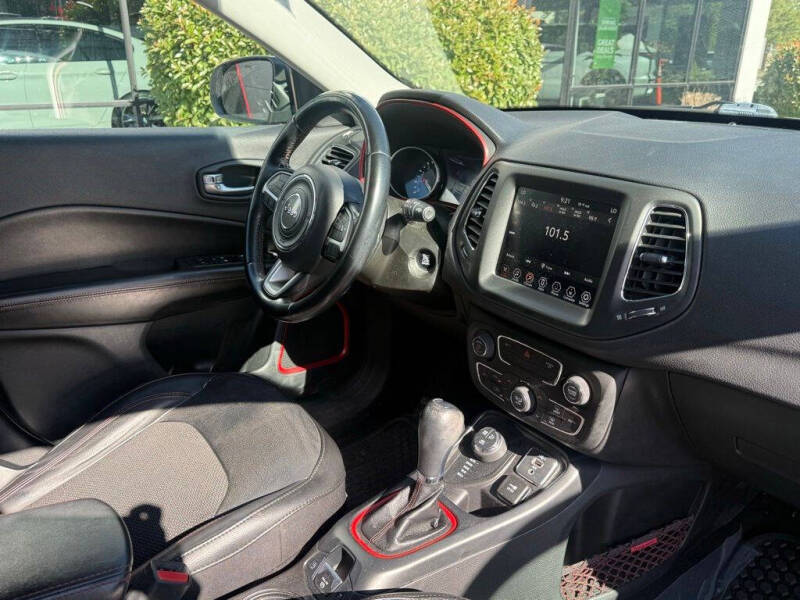 2020 Jeep Compass Trailhawk