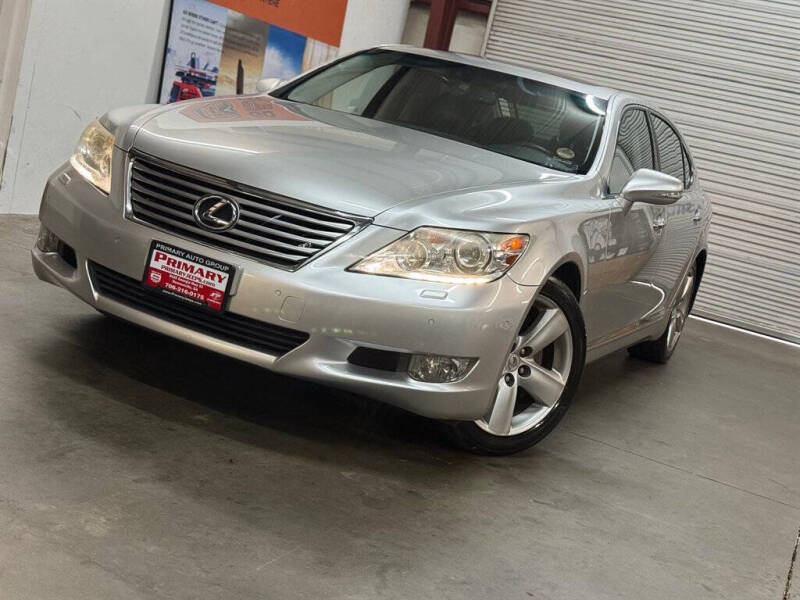 2010 Lexus LS L's photo