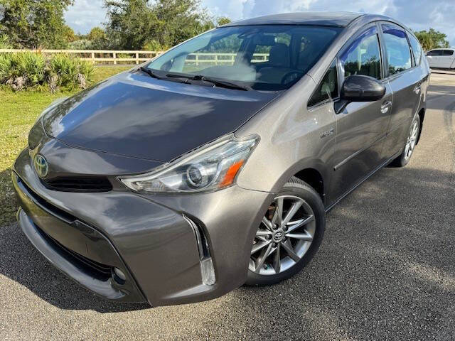 2015 Toyota Prius v Three