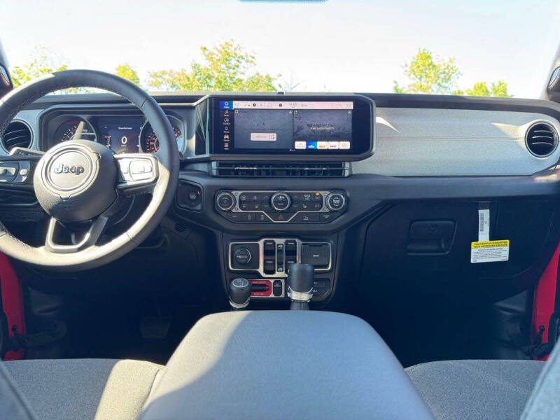 2025 Jeep Gladiator Willys