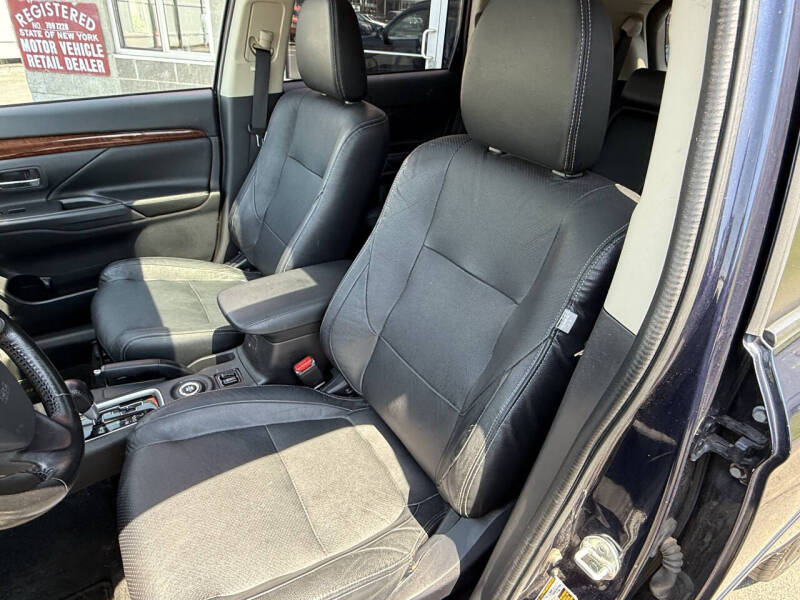 2015 Mitsubishi Outlander SE