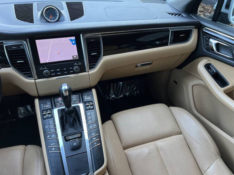 2017 Porsche Macan S