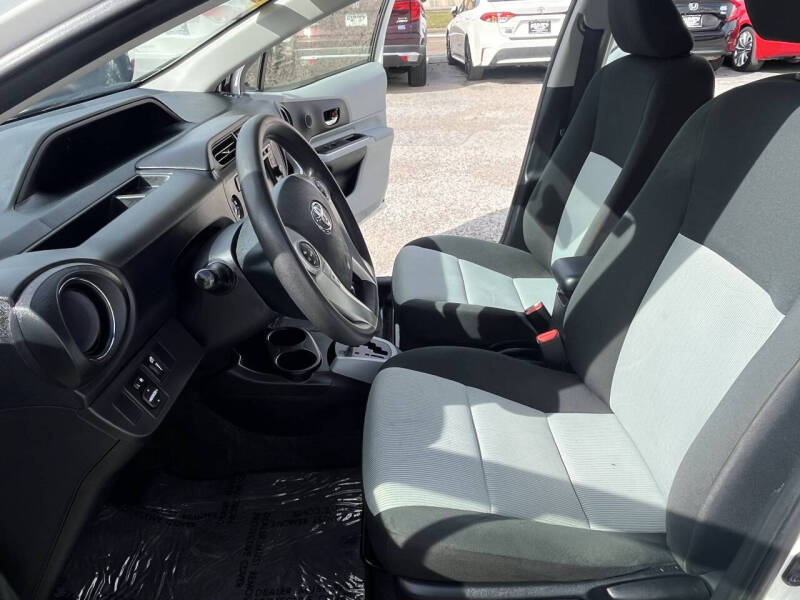 2014 Toyota Prius c One