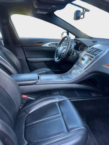 2017 Lincoln MKZ Select