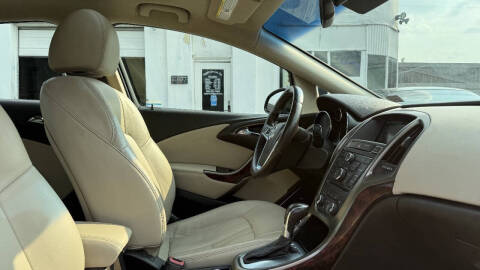 2012 Buick Verano Leather Group