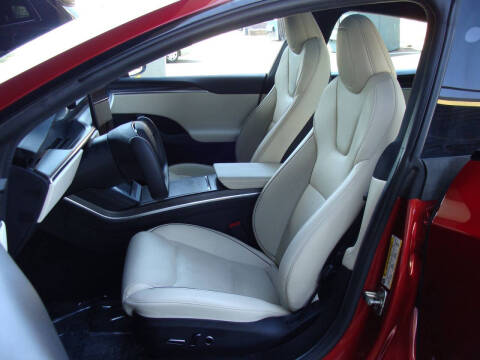 2023 Tesla Model S Plaid