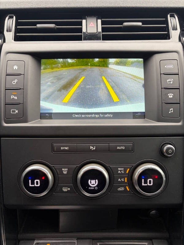 2017 Land Rover Discovery SE