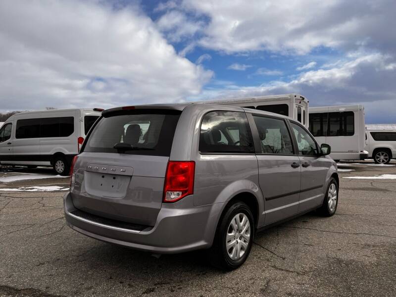 Used 2014 Dodge Grand Caravan American Value Package with VIN 2C4RDGBG4ER466687 for sale in Zumbrota, Minnesota
