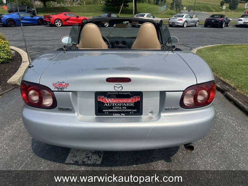 2001 Mazda MX-5 Miata LS