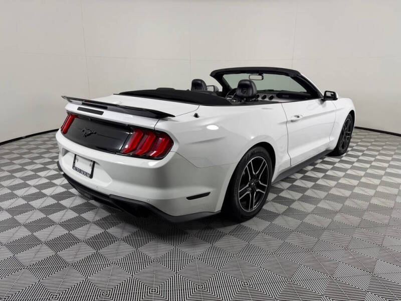 2020 Ford Mustang