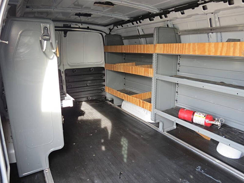 2017 Chevrolet Express 2500