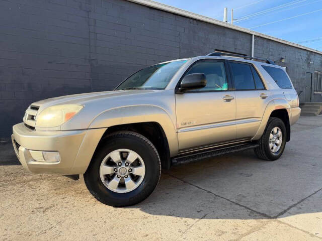 2003 Toyota 4Runner SR5's photo