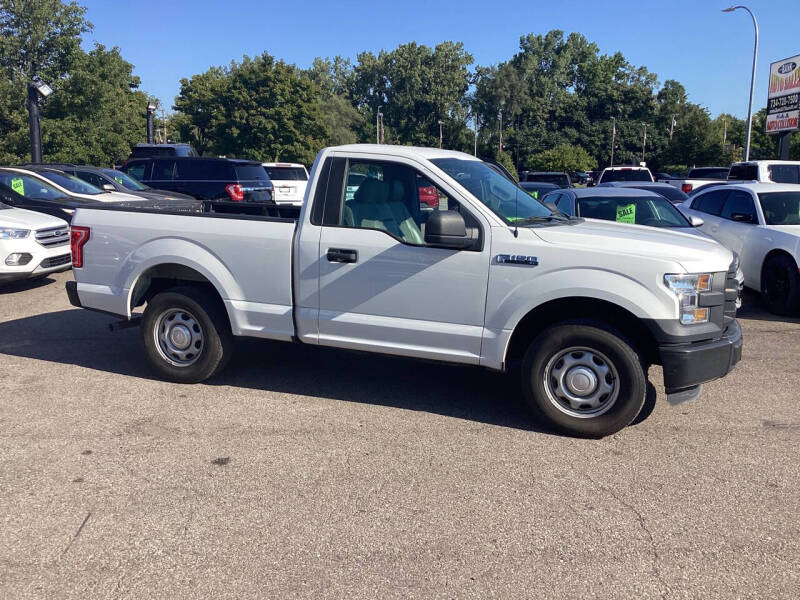 2016 Ford F-150 XL photo 22