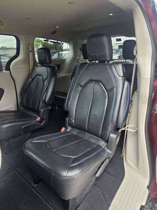 2021 Chrysler Pacifica Touring L