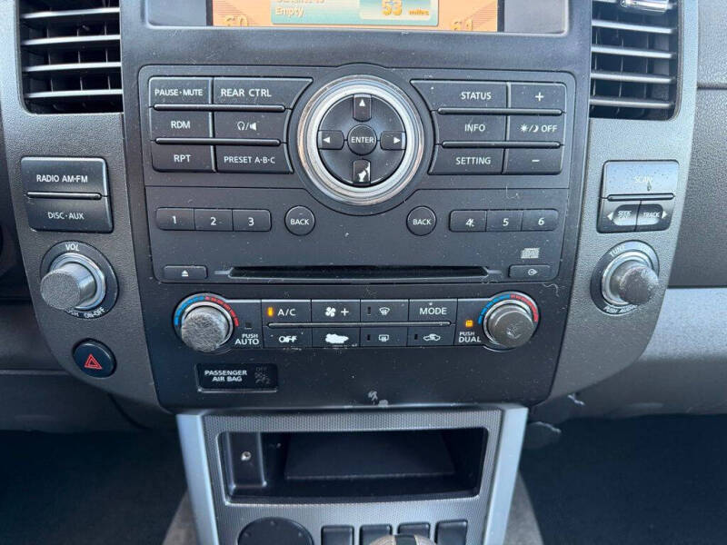 2011 Nissan Pathfinder SV