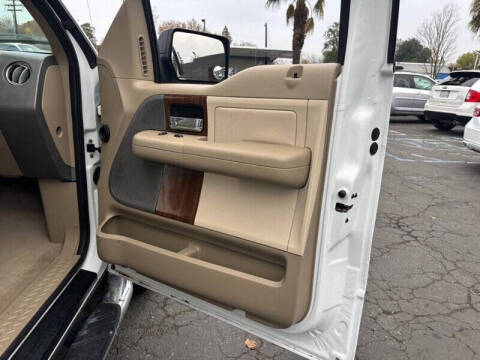 2004 Ford F-150 Lariat