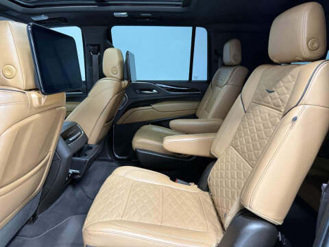2021 Cadillac Escalade ESV Sport
