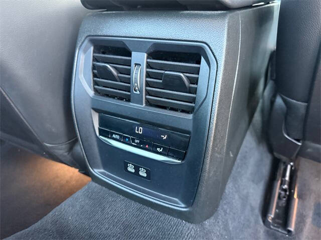 2024 BMW 3 Series 330i xDrive