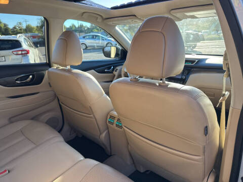 2015 Nissan Rogue SL