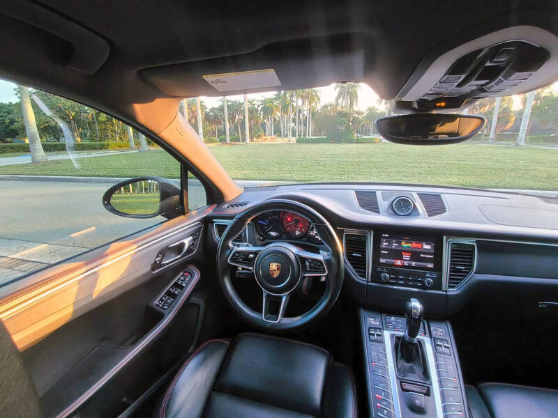 2018 Porsche Macan GTS