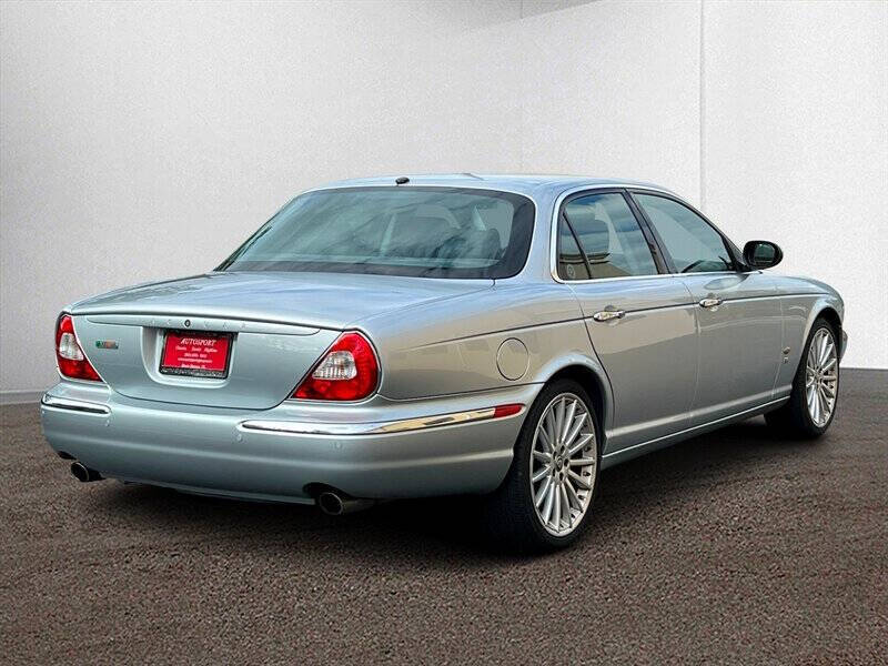 2007 Jaguar XJ Series XJR photo 5