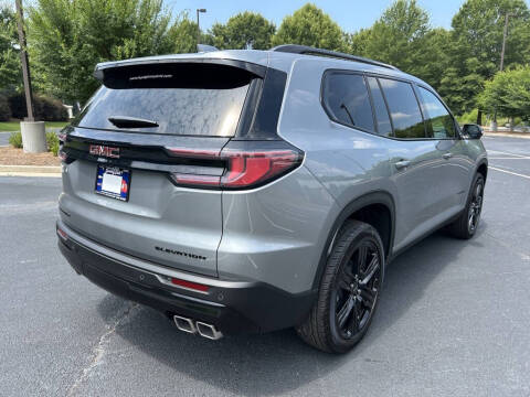 2025 GMC Acadia Elevation