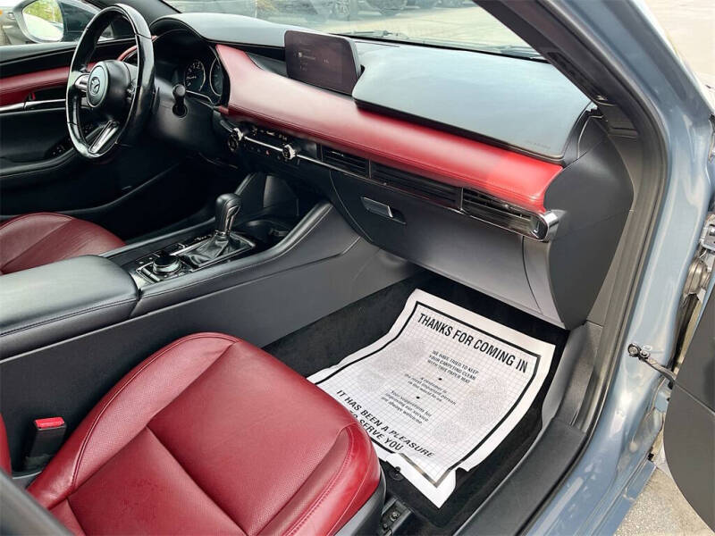 2022 Mazda Mazda3 Hatchback Premium Plus