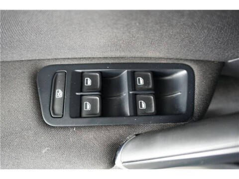2015 Volkswagen e-Golf Limited Edition