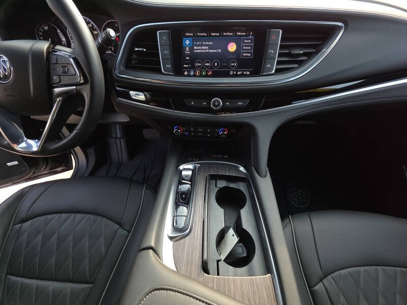 2024 Buick Enclave Avenir