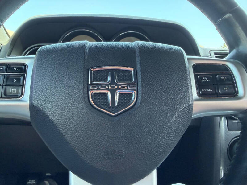 2012 Dodge Challenger SXT