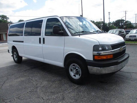 2017 Chevrolet Express LT 3500