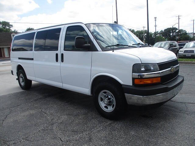 2017 Chevrolet Express LT 3500
