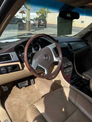 2011 Cadillac Escalade ESV Luxury