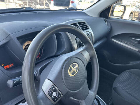 2013 Scion xD