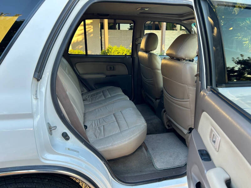 2002 Toyota 4Runner SR5