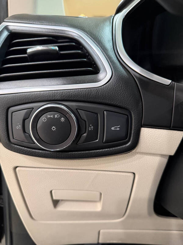 2016 Ford Edge Titanium