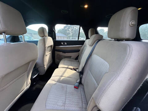 2016 Ford Explorer