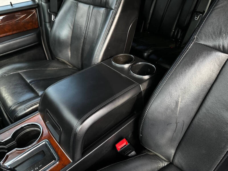 2016 Lincoln Navigator Select