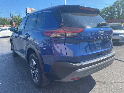 2021 Nissan Rogue SV