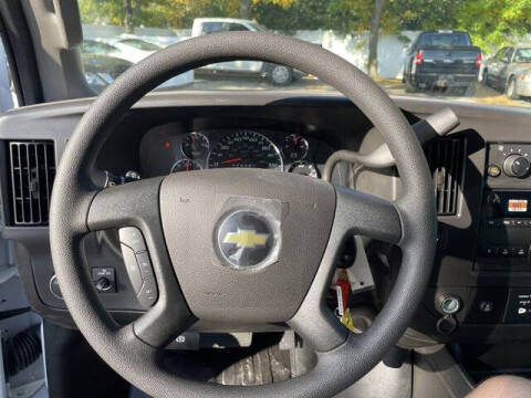 2025 Chevrolet Express 2500