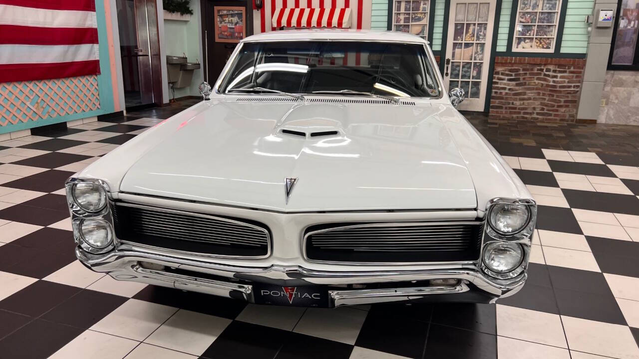 1966 Pontiac Le Mans 19
